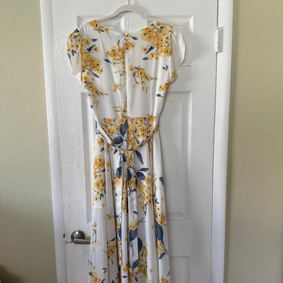French Countryside White and Yellow Floral Print High-Low Dress - size M - Picture 7 of 7